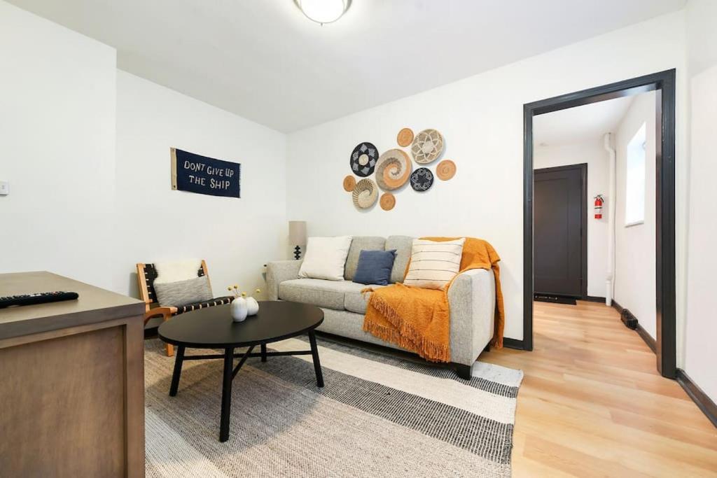 HostWise Stays - Pet Friendly Butler St Apt