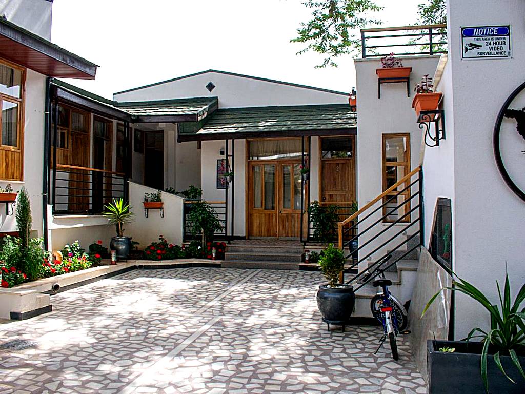 Choice Guest House 2