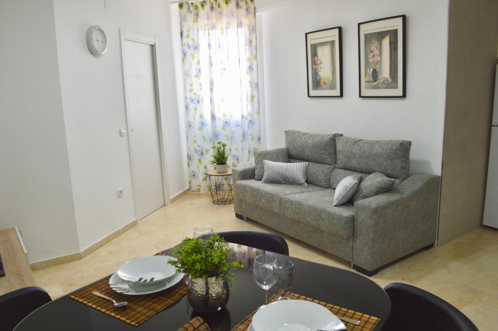 Apartamento Adriana. Céntrico, a 50m de la playa.