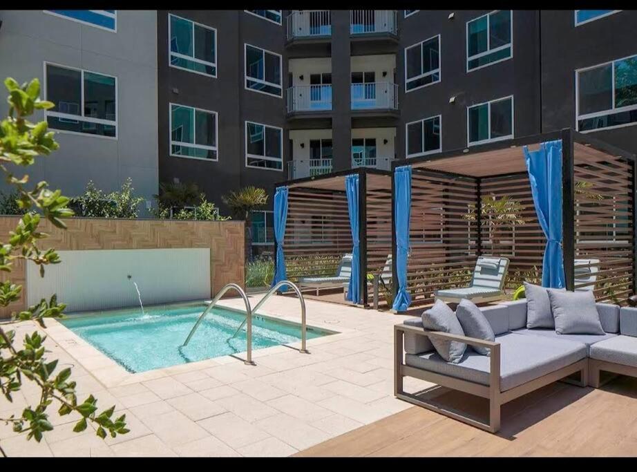 Huge 2bd Apt Near Disneyland &Anaheim Conv Center 325